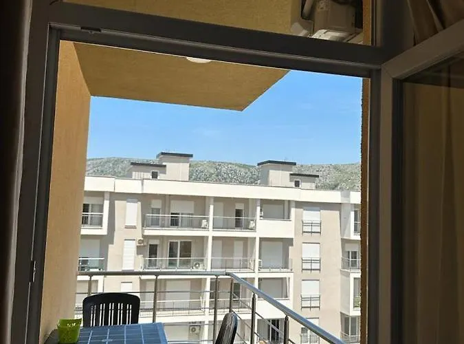 Marjana's 3 * Lezhë